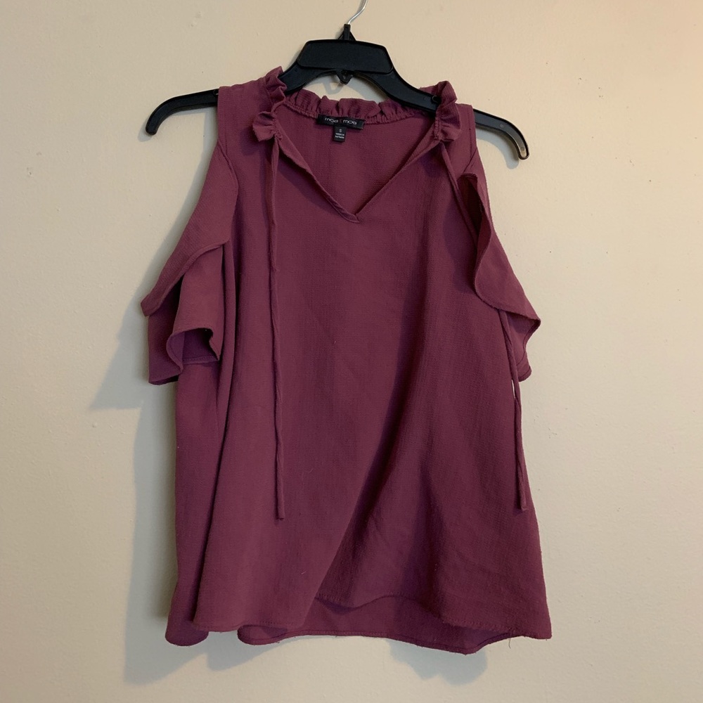 Purple blouse with cut-out sleeves